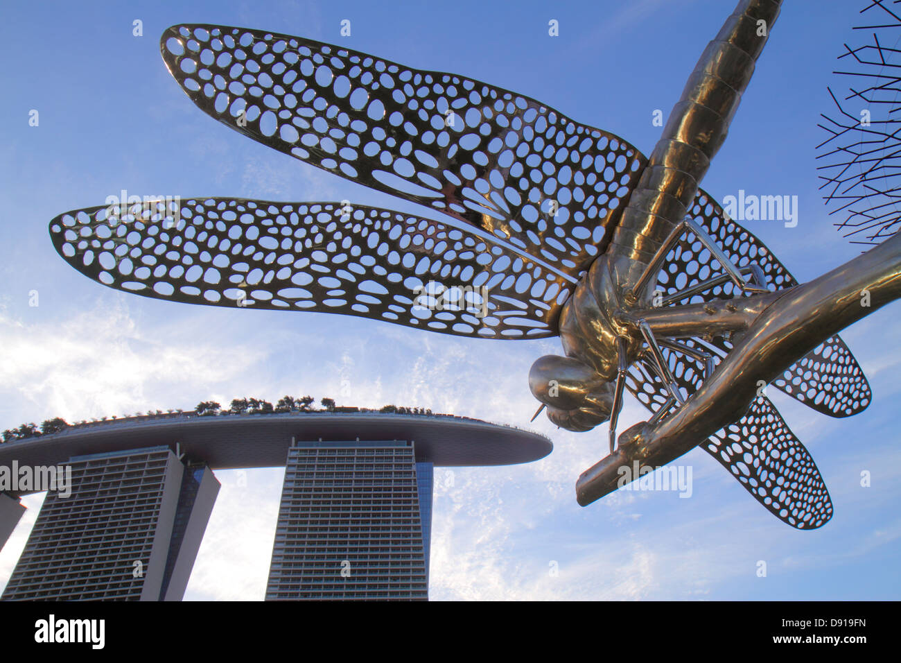 Singapore Gardens by the Bay,park,dragonfly,sculpture,art,Marina Bay Sands,hotel hotels,Skywalk