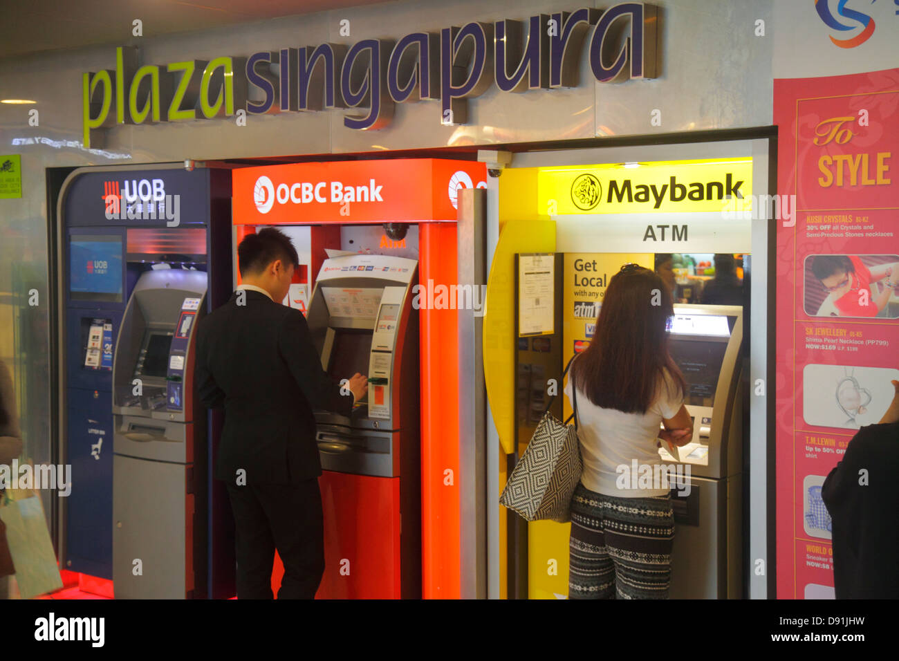 Singapore,Orchard Road,Plaza shopper shoppers shop