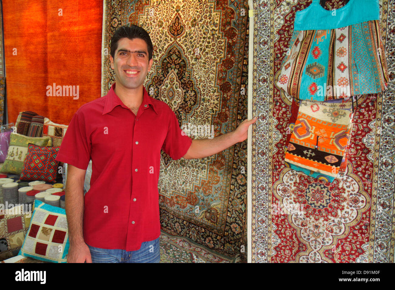 Singapore,Kampong Glam,Muslim Quarter,Arab Street,textile,merchant