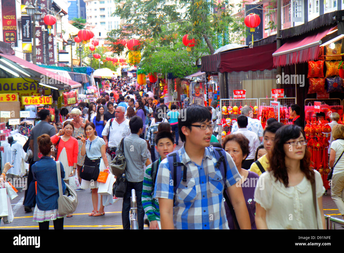shopper shoppers shop shops market markets marketplace buying
