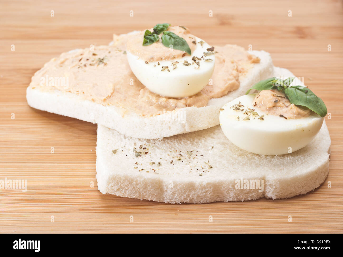 Egg mayonnaise sandwich hi-res stock photography and images - Alamy