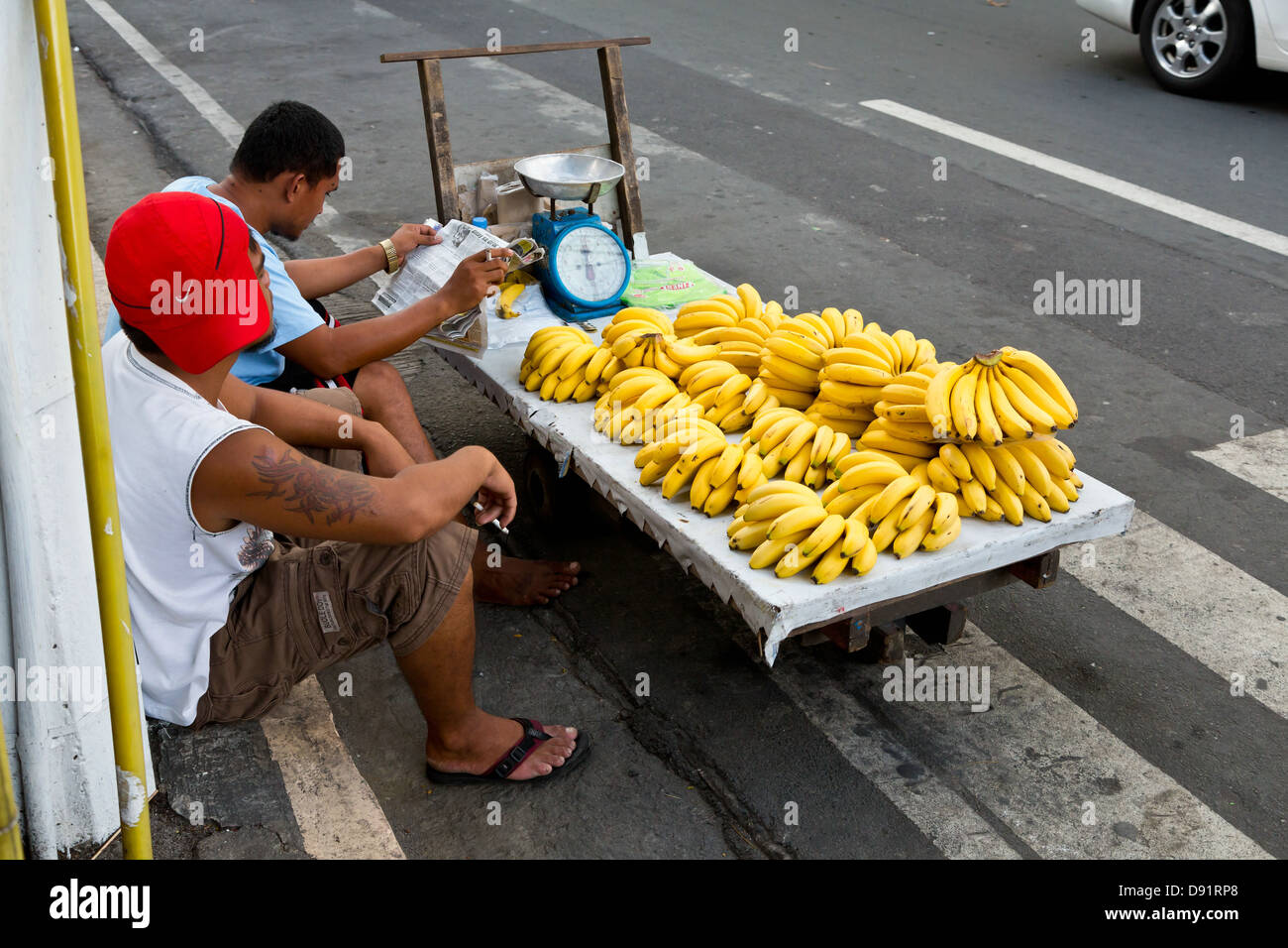 Selling Bananas in the Street in Manila, Philippines Stock Photo Alamy
