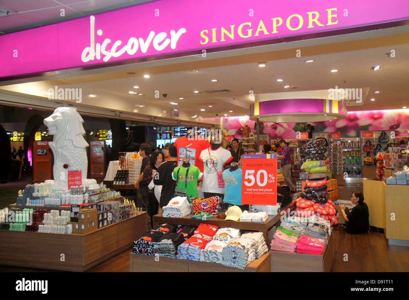 Singapore,Changi International Airport,SIN,terminal,interior inside,shopping shopper shoppers shop shops market markets marketplace buying selling,ret Stock Photo