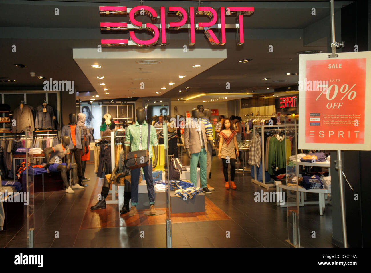 Esprit shops hi-res stock photography and images - Alamy