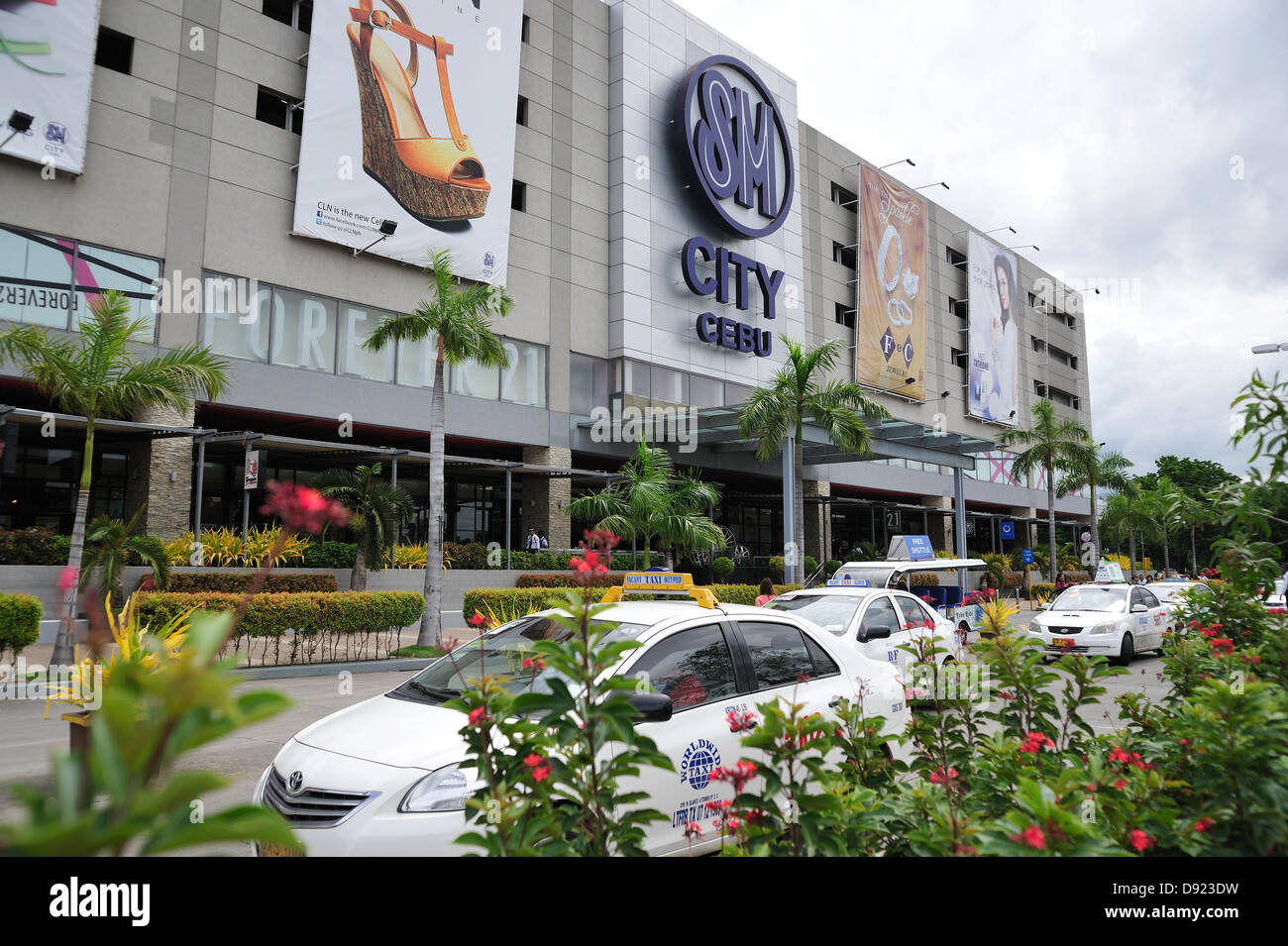 SM Mall Cebu City Philippines Stock Photo Alamy