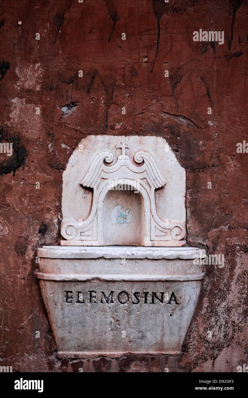 Elemosina poor charity rome bowl hi-res stock photography and images ...