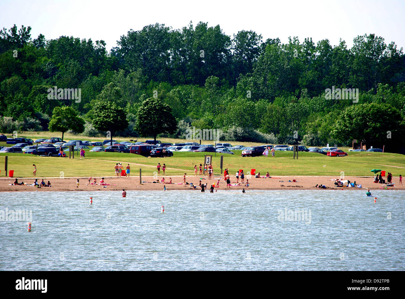 Couple lounging beach hires stock photography and images Alamy