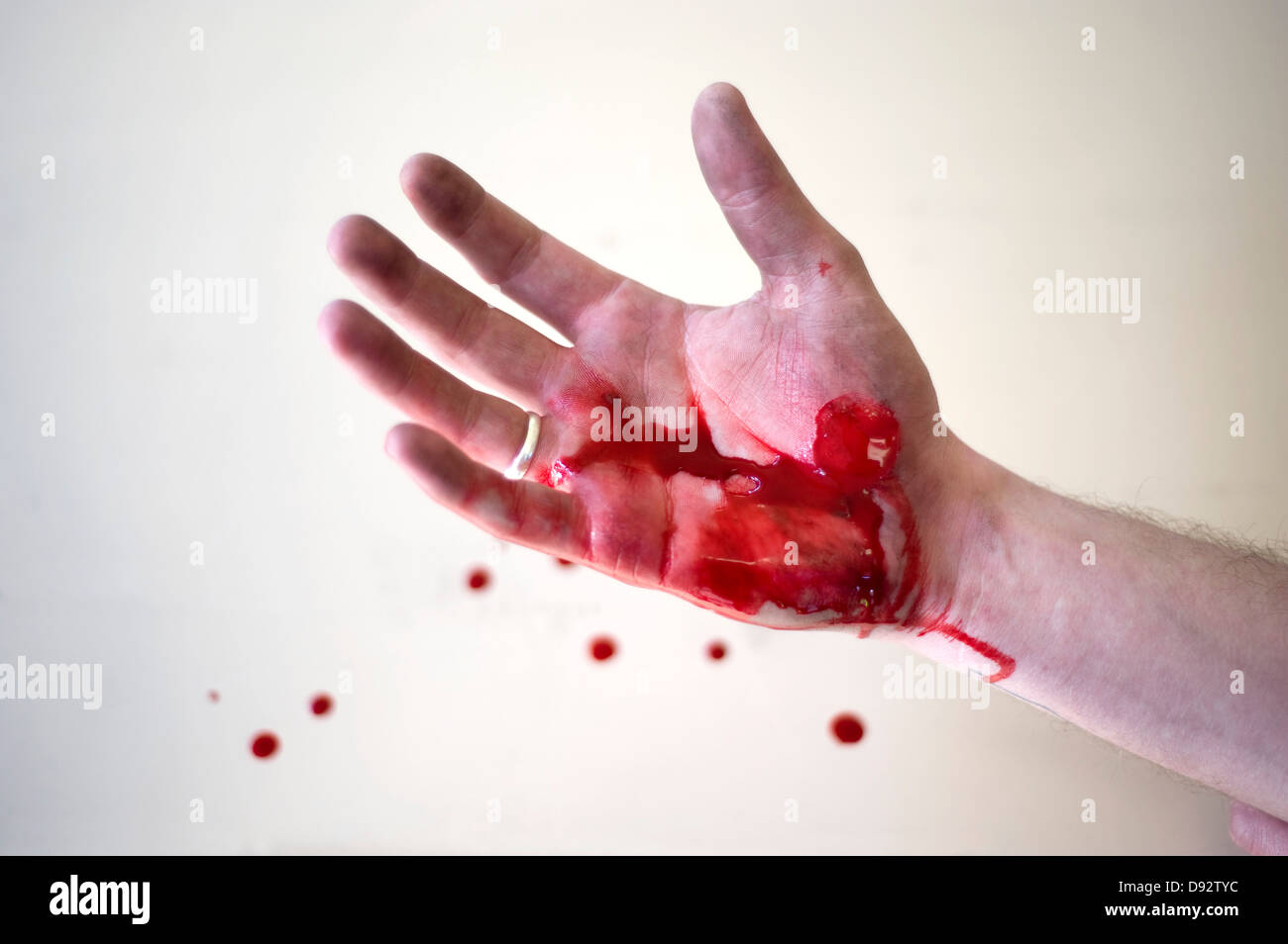 Blood covered hand hi-res stock photography and images - Alamy