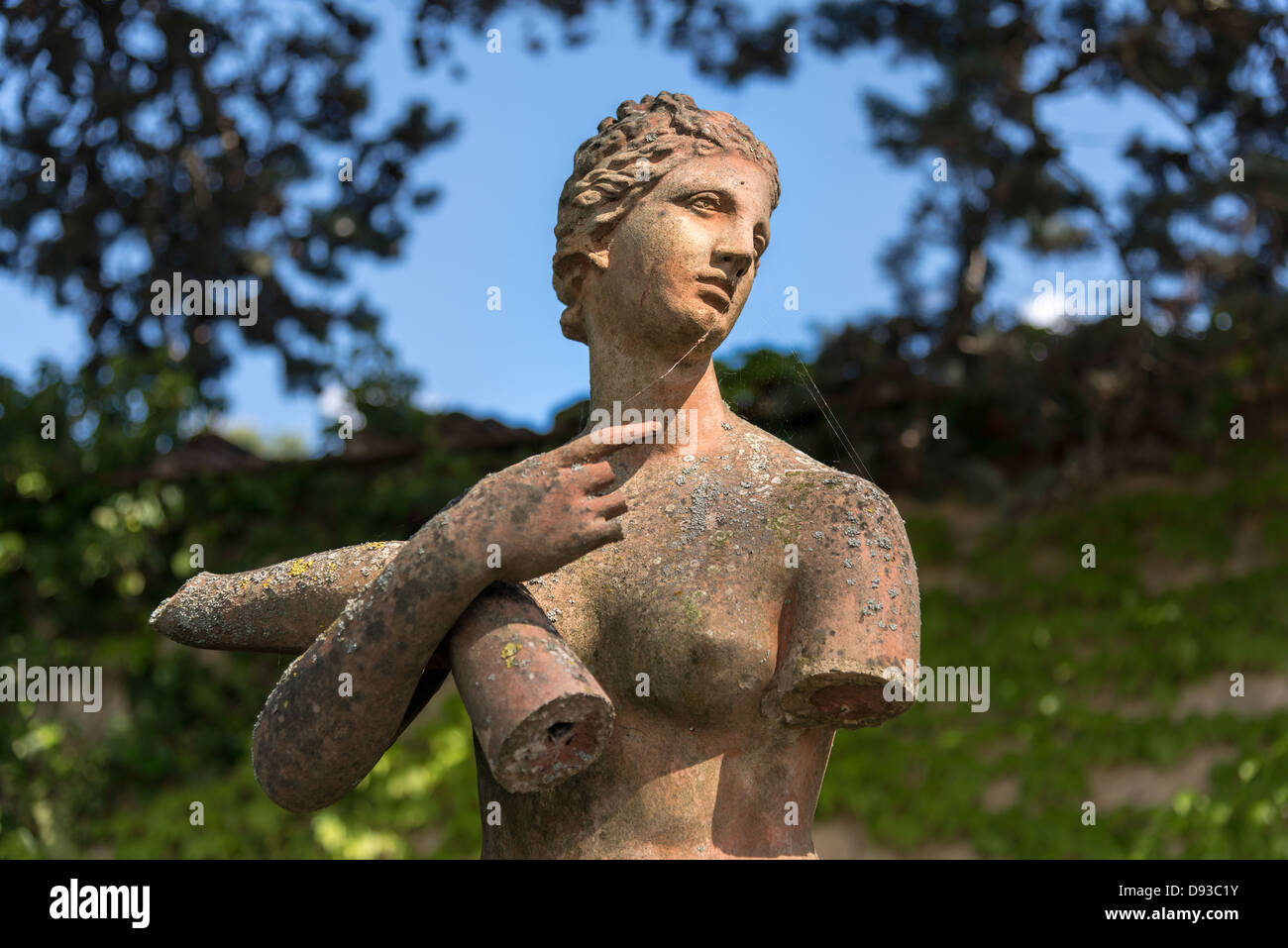 Damaged female statue in the gounds of Palazzo Massaini Stock Photo Alamy