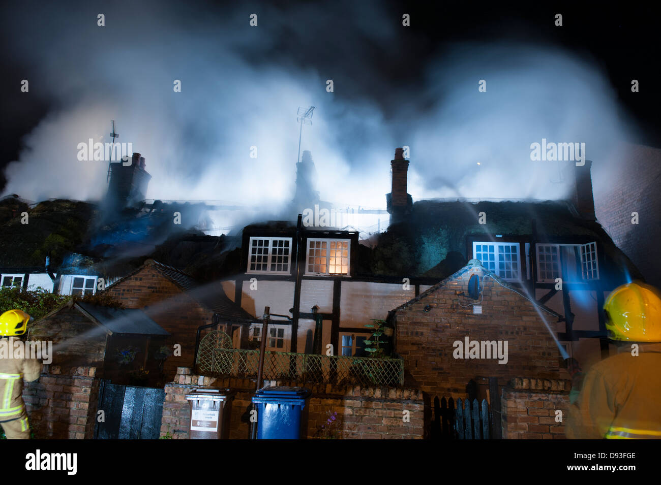 English Thatch Cottage Roof Fire Insurance Claim Stock Photo Alamy