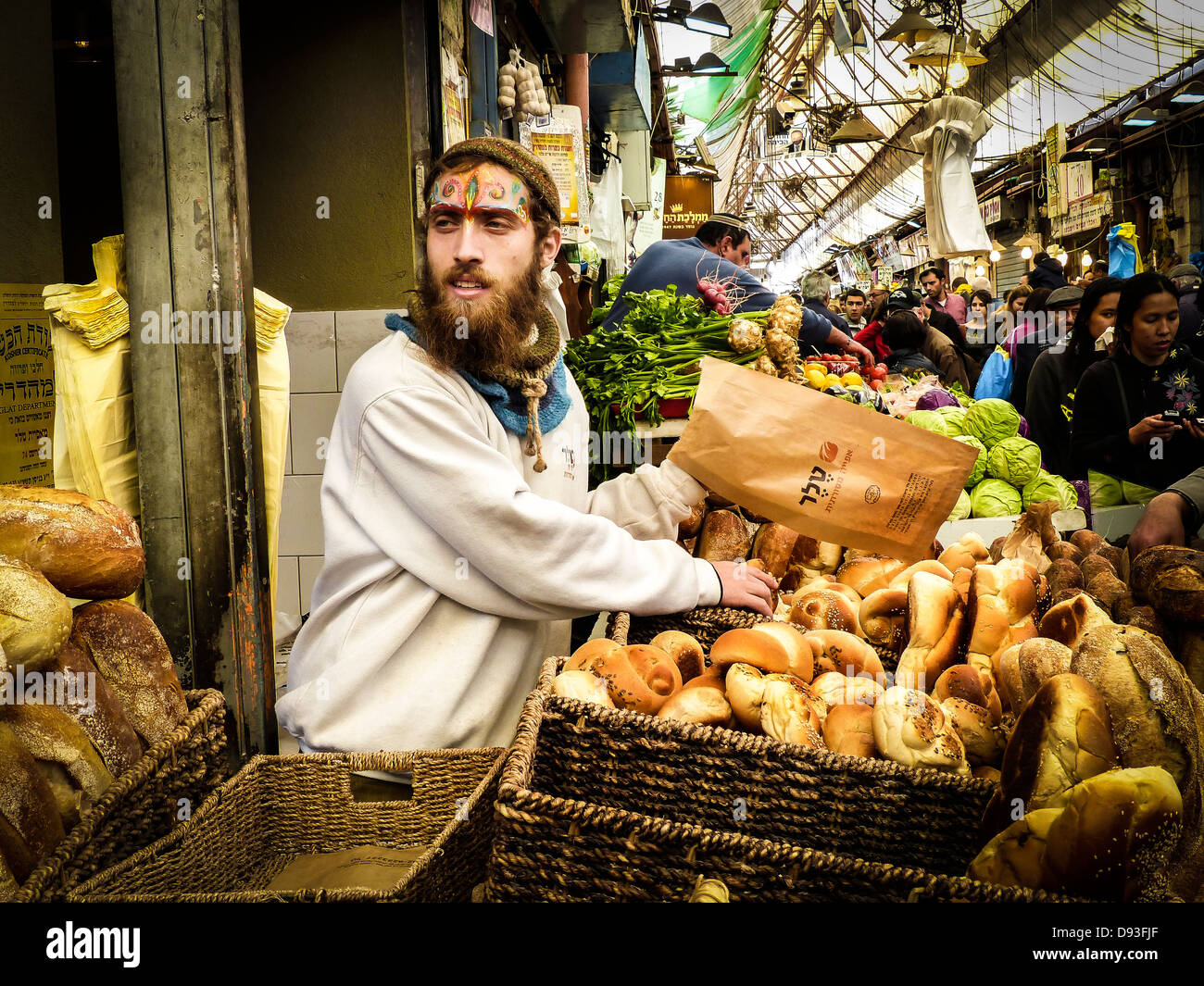 Israel, Jerusalem, Machane Yehuda market selling bread, rolls, and Challah Stock Photo