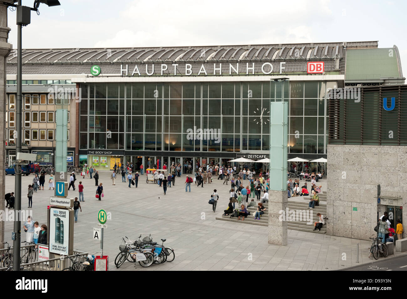 hauptbahnhof main train station Cologne Koln Germany Deutschland Europe EU Stock Photo