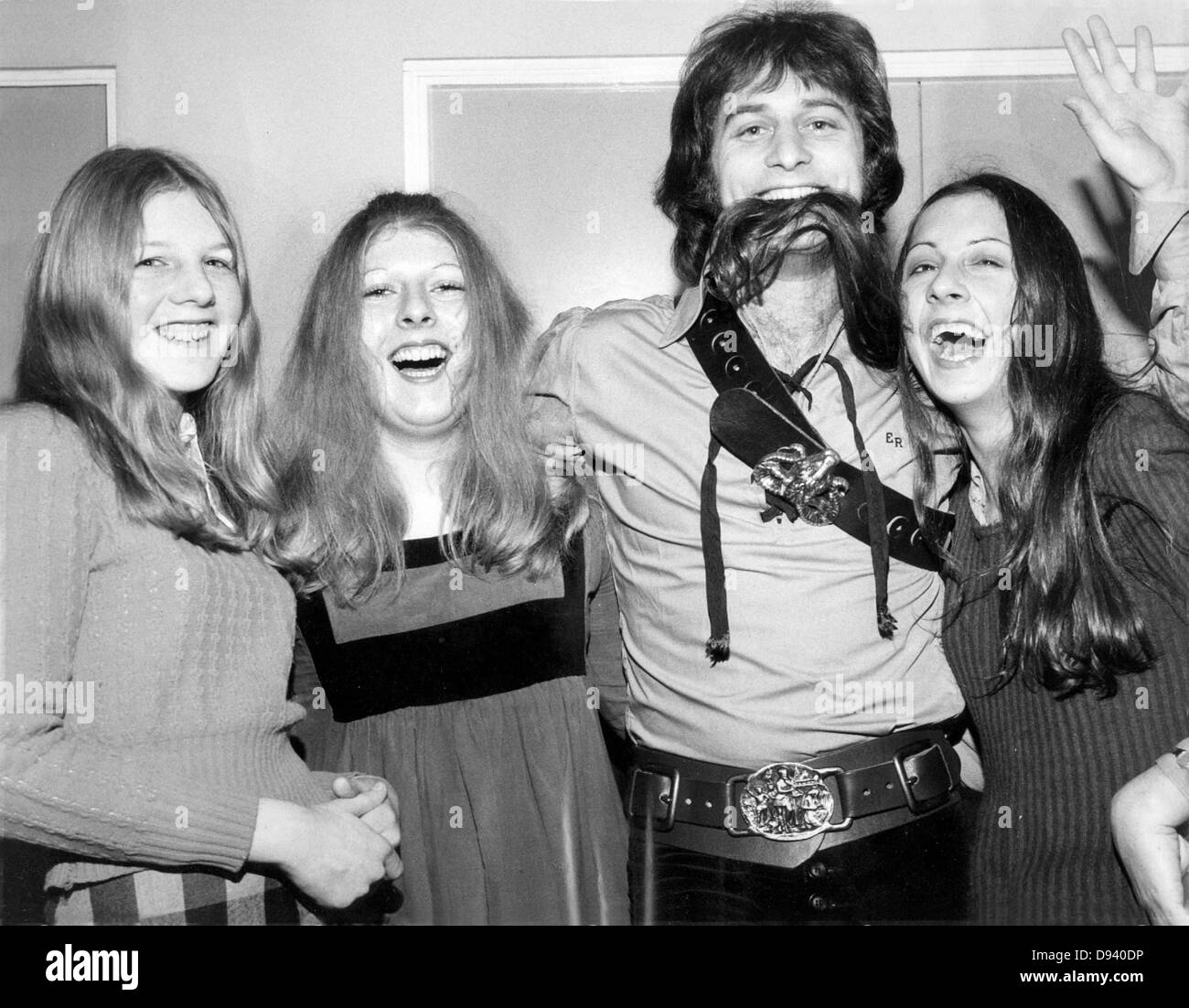 Emperor Rosko with local girls wile appearing at the Terry Heath's Town House in Wellington Uk 1969 Stock Photo