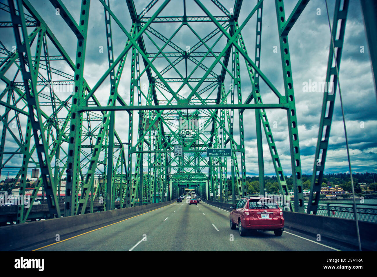 details of metal structured bridges in Portland Stock Photo