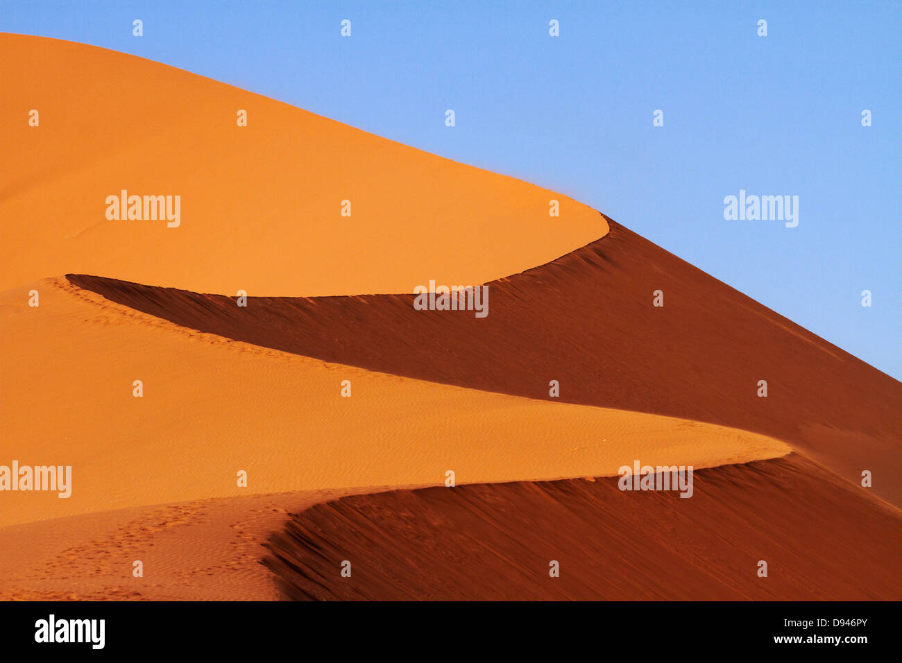 Sand dune at Sossusvlei, Namib-Naukluft National Park, Namibia, Africa Stock Photo