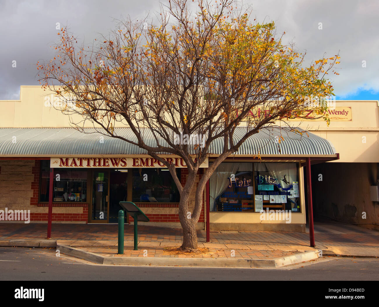 Moonta street hires stock photography and images Alamy