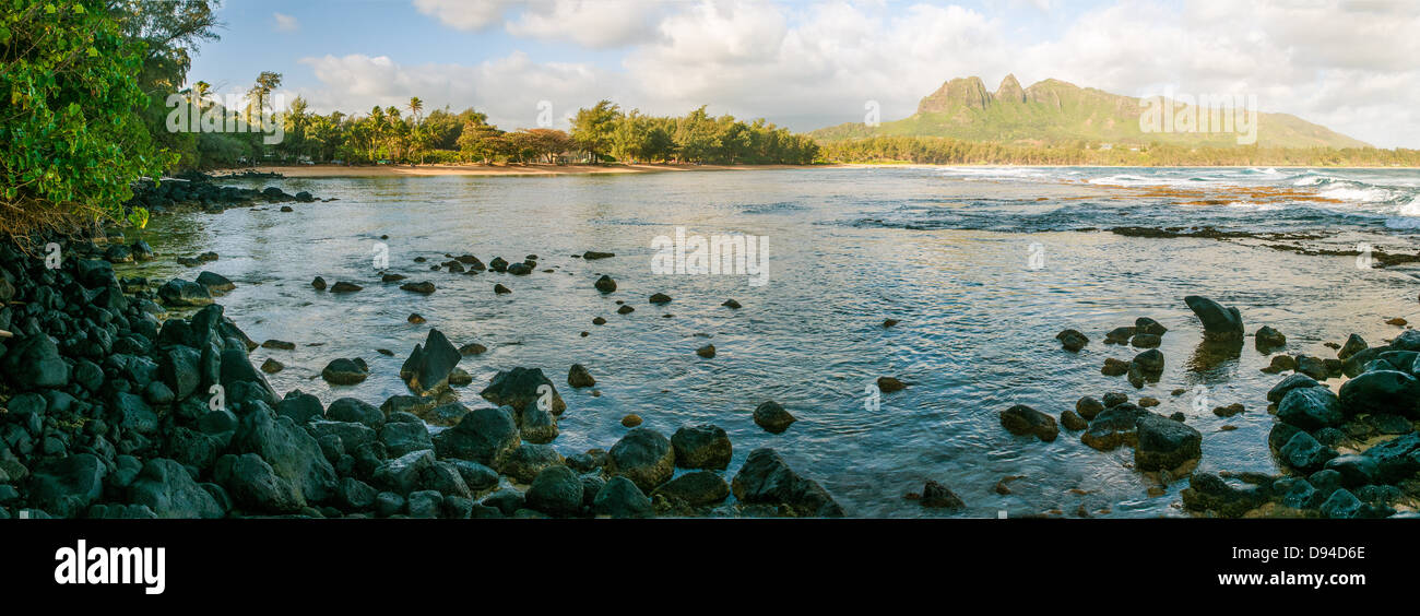 Anahola bay hawaii hires stock photography and images Alamy