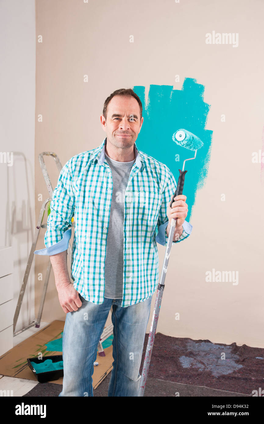 Old portrait of man painting hi-res stock photography and images - Alamy
