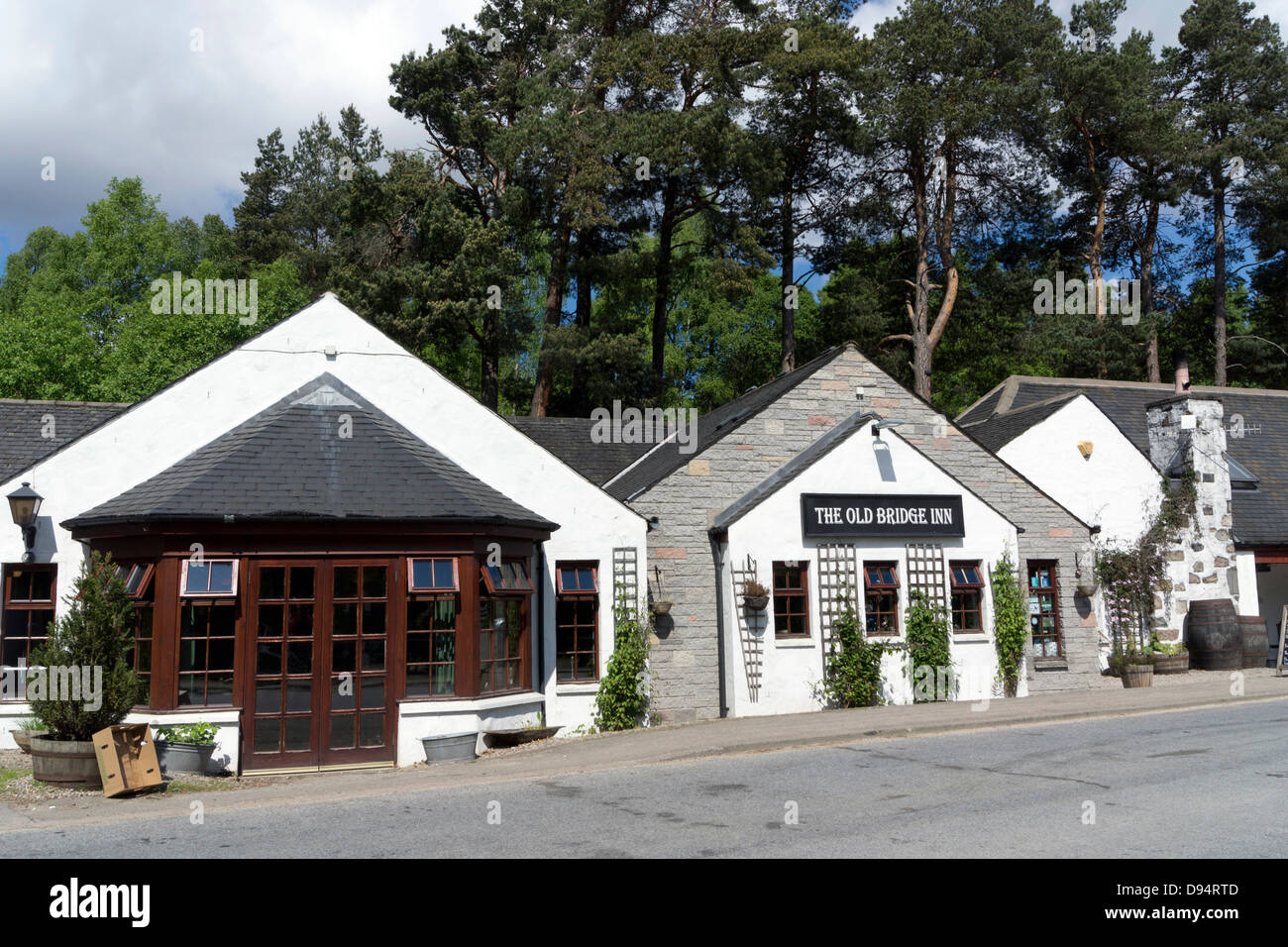 The Old Bridge Inn, Aviemore Stock Photo Alamy