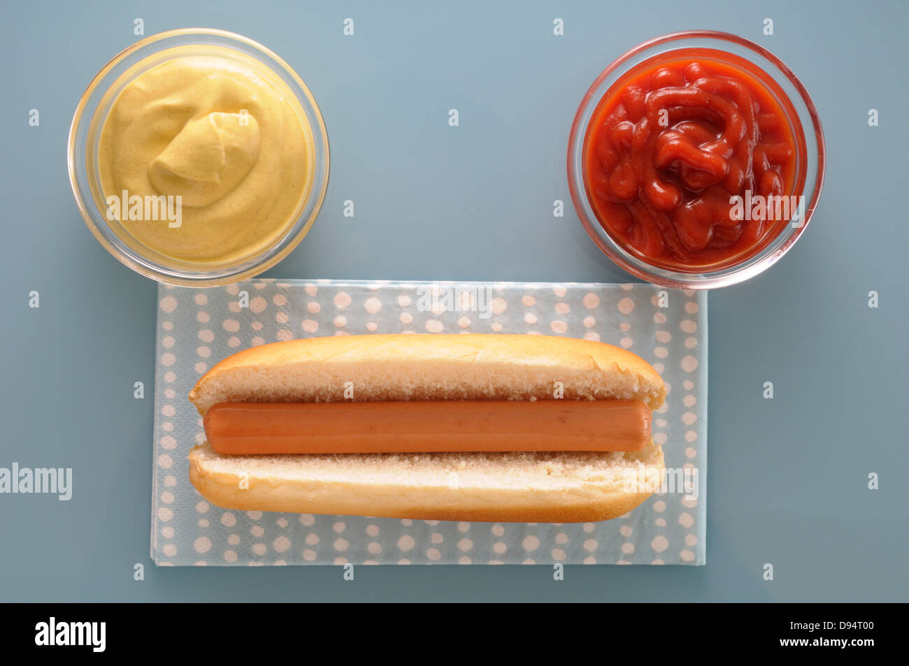 hot dog bowls