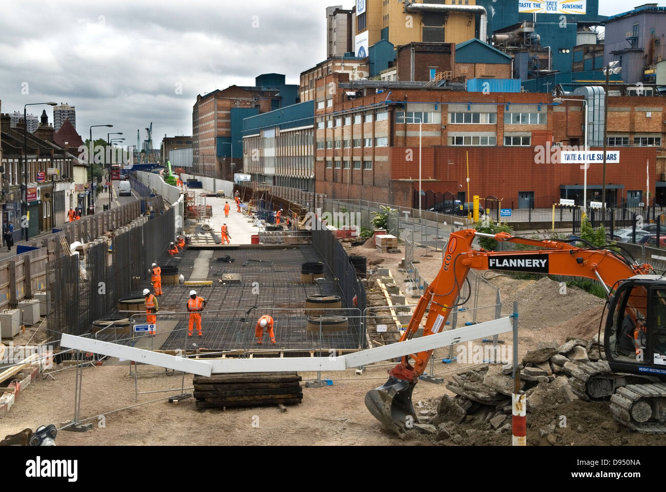 Crossrail work in progress the Tate and Lyle Sugar Factory Silvertown London E16. Men working in construction. 2010s UK HOMER SYKES Stock Photo