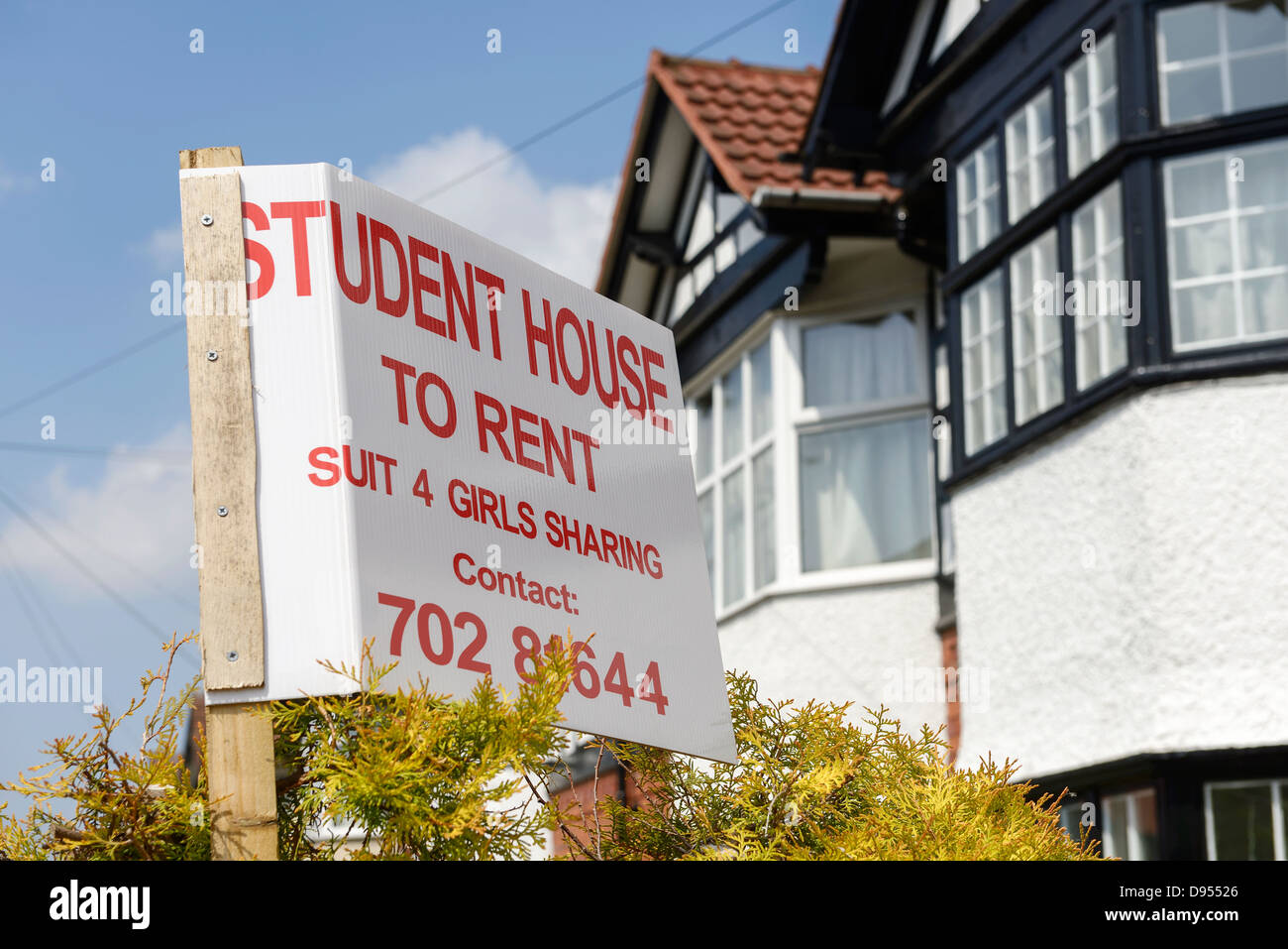 Student house to rent sign Stock Photo