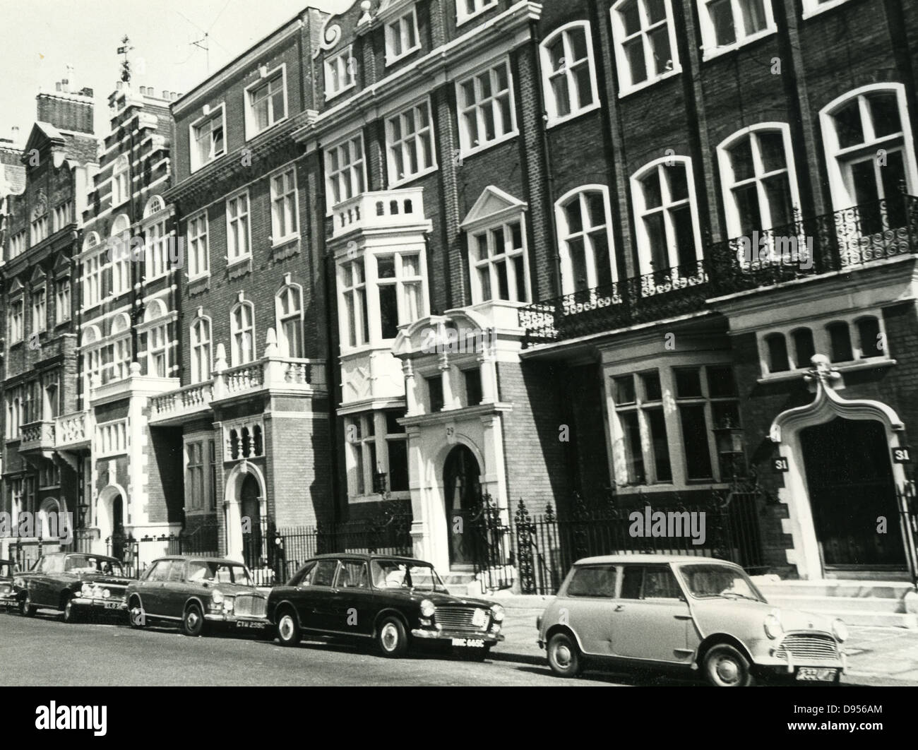 MARIANNE FAITHFULL UK pop singer rented a flat at No 29 Lennox Gardens, London - here in April 1967. Photo Tony Gale Stock Photo