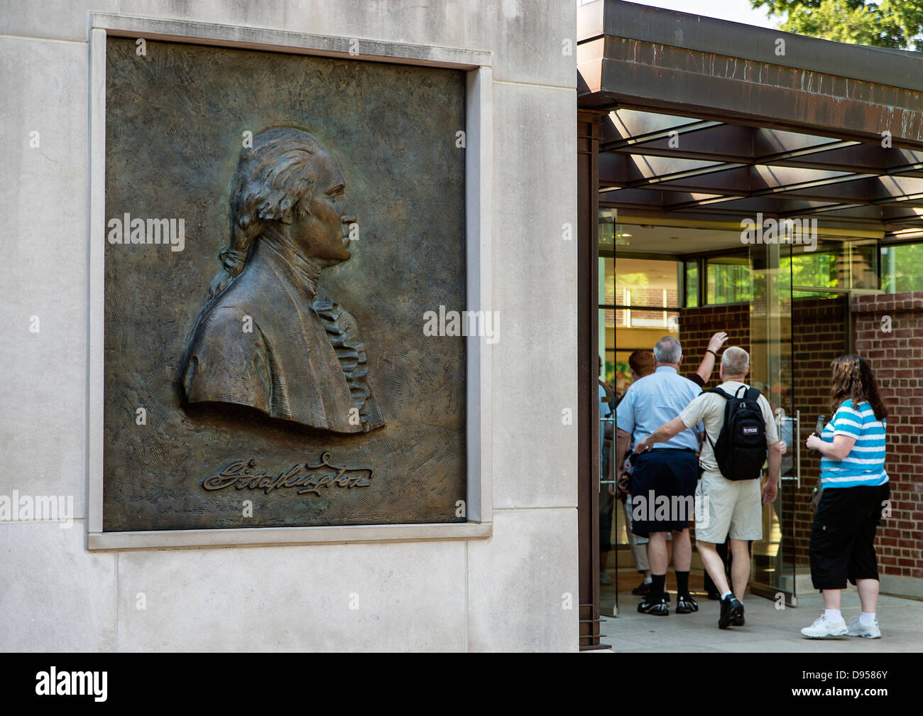 Bronze relief of George Washington guides tourists to the visitors center at Mt Vernon, Virginia, USA Stock Photo