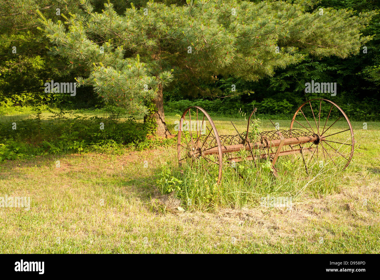 abandoned farm and hay rake in Paint Creek State Park, Ohio. Stock Photo
