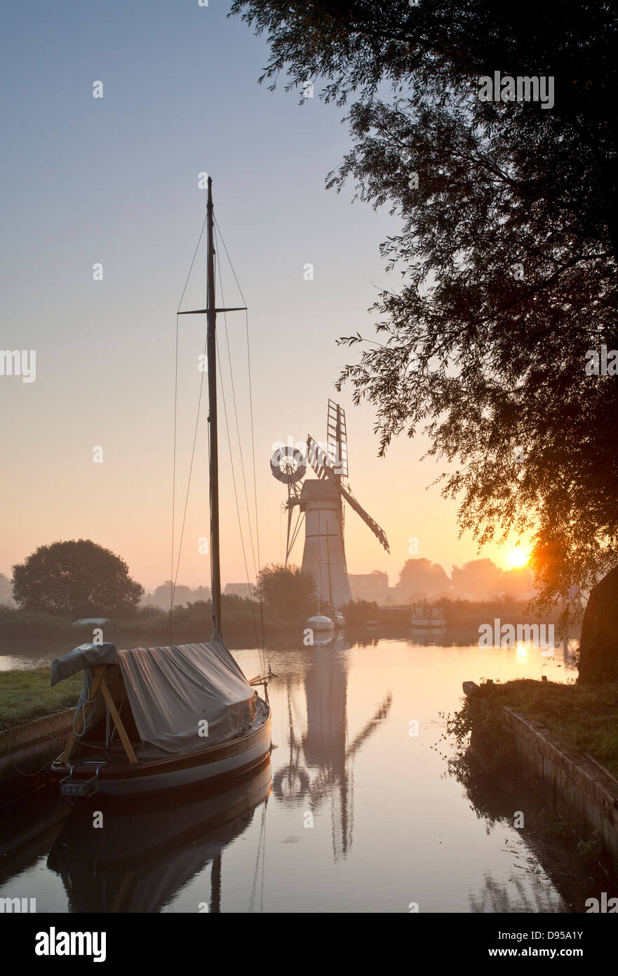 Sunrise showing Thurne Mill on the River Thurne, Norfolk Broads Stock Photo
