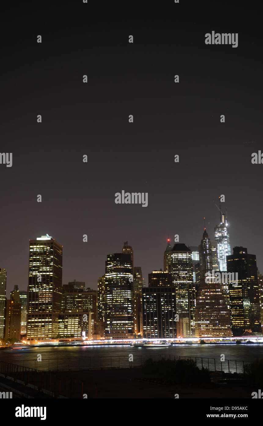 Night view of Manhattan skyline from Brooklyn, New York City Stock ...