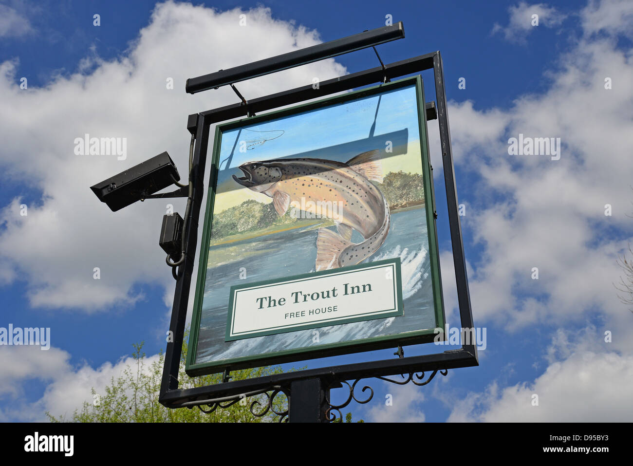 'The Trout Inn' sign, Lower Wolvercote, Oxford, Oxfordshire, England, United Kingdom Stock Photo