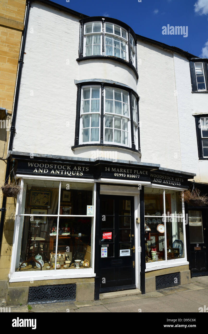 Woodstock Arts & Antiques shop, Market Place, Woodstock, Oxfordshire