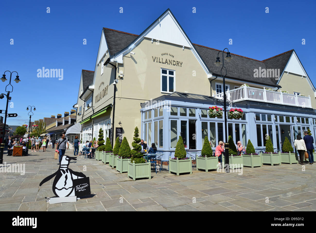 Grand Cafe Vilandry, Bicester Village Outlet Shopping Centre, Bicester, Oxfordshire, England, United Kingdom Stock Photo