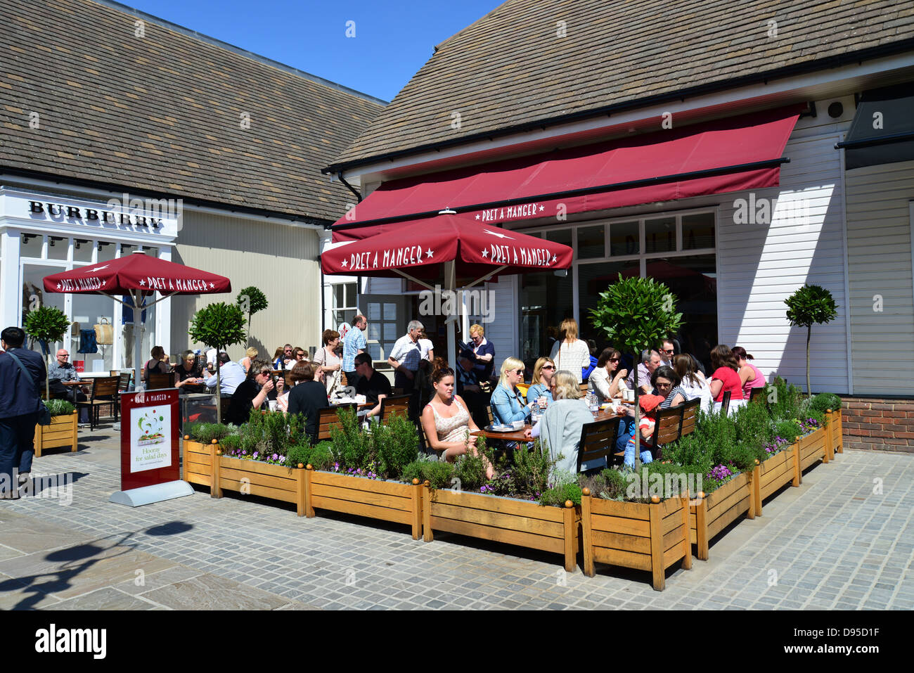 Pret A Manger restaurant, Bicester Village Outlet Shopping Centre