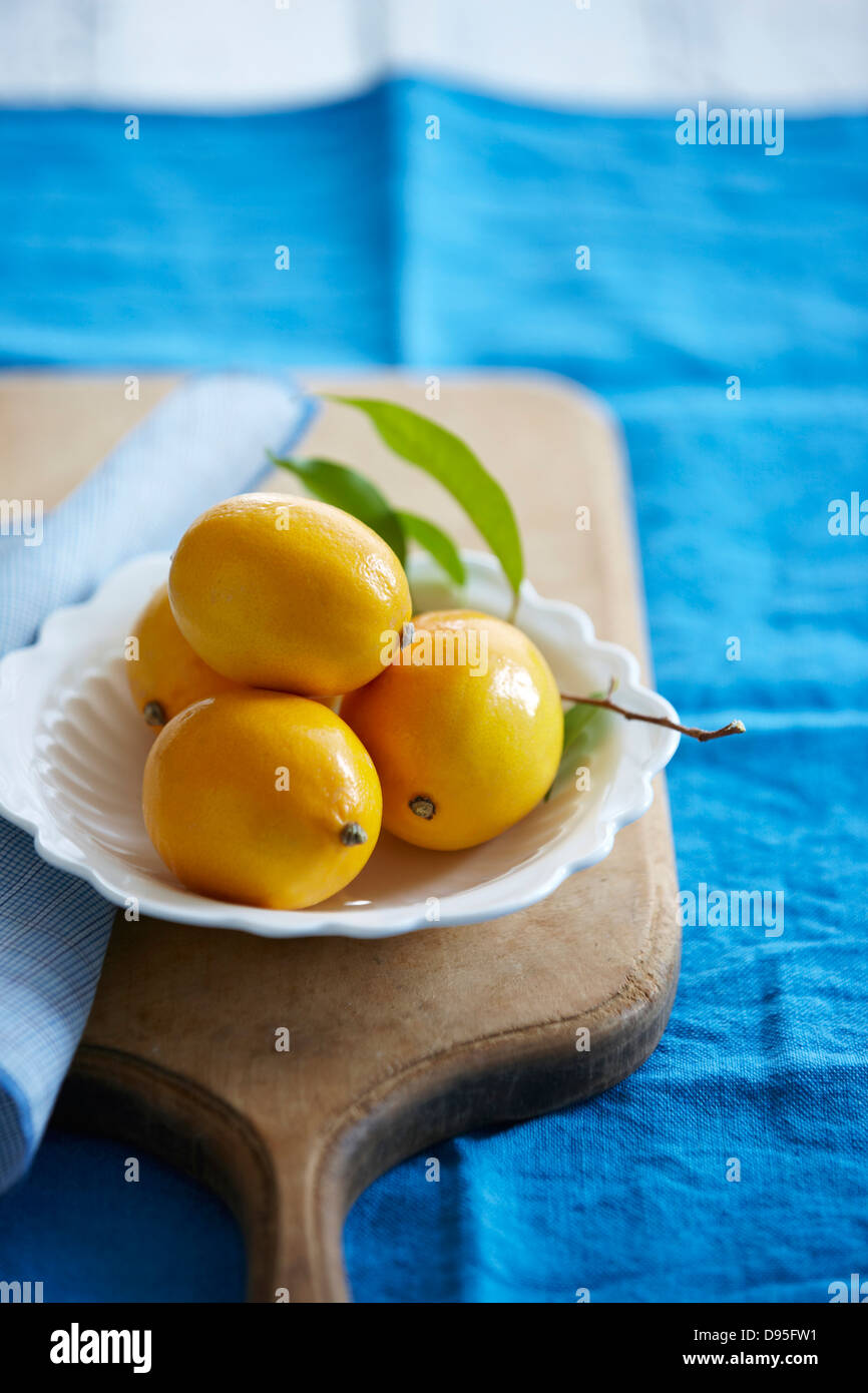 Meyer lemons hi-res stock photography and images - Alamy