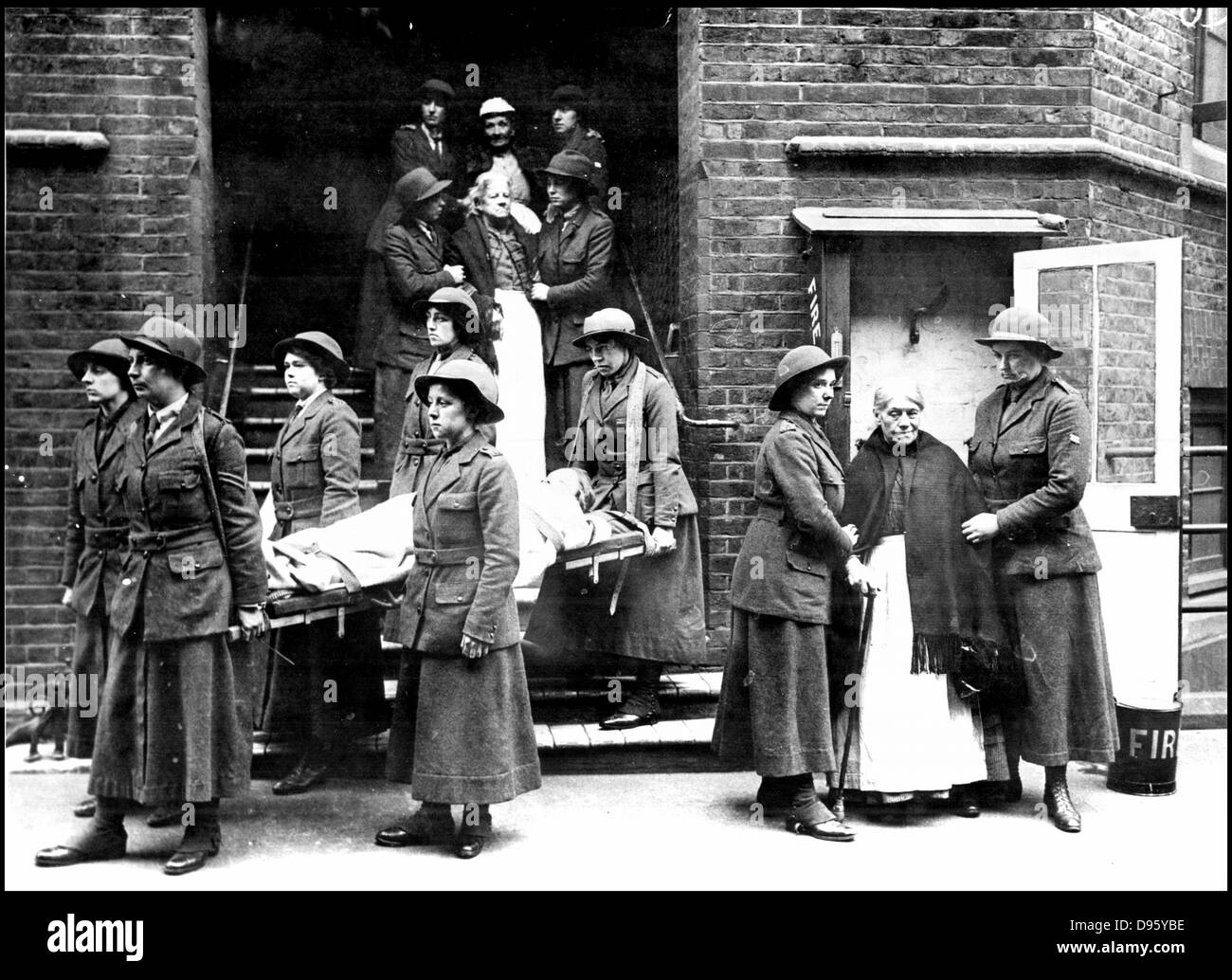 Women's war work 1914 1918 hi-res stock photography and images - Alamy
