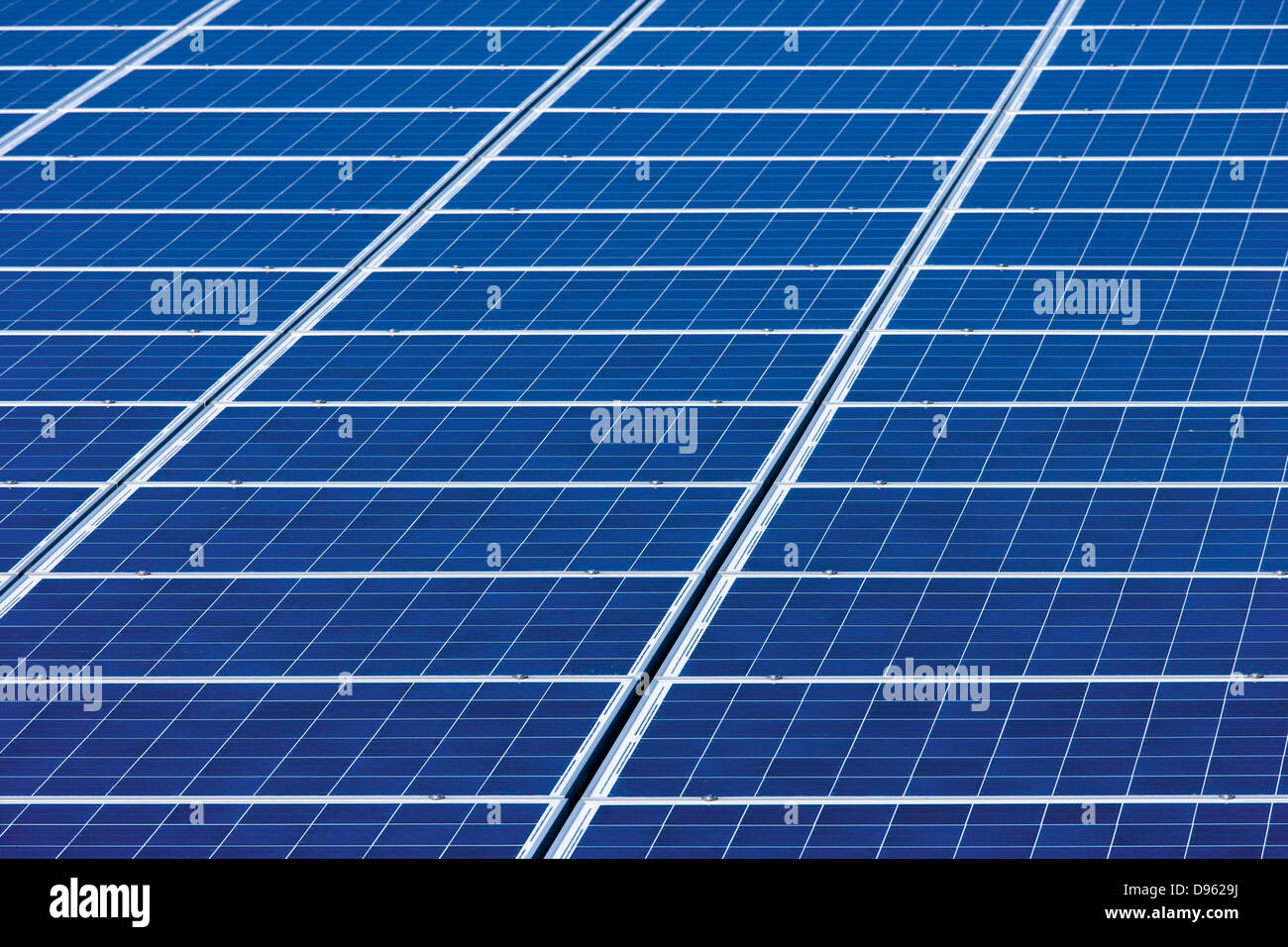Solar park full frame hi-res stock photography and images - Alamy