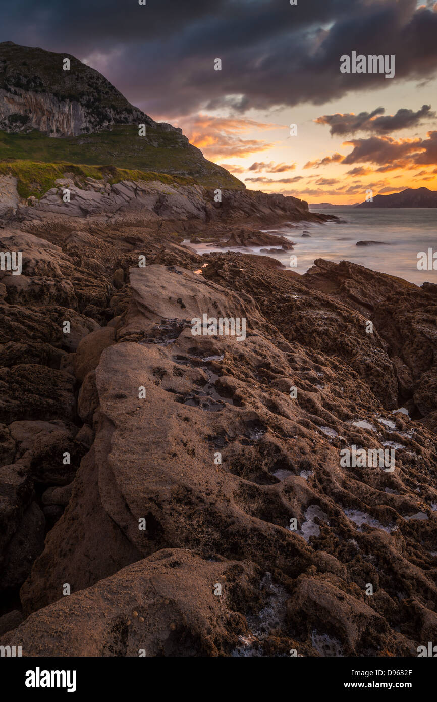 Amazing seascape sunset, Sonabia, Cantabria, Spain Stock Photo