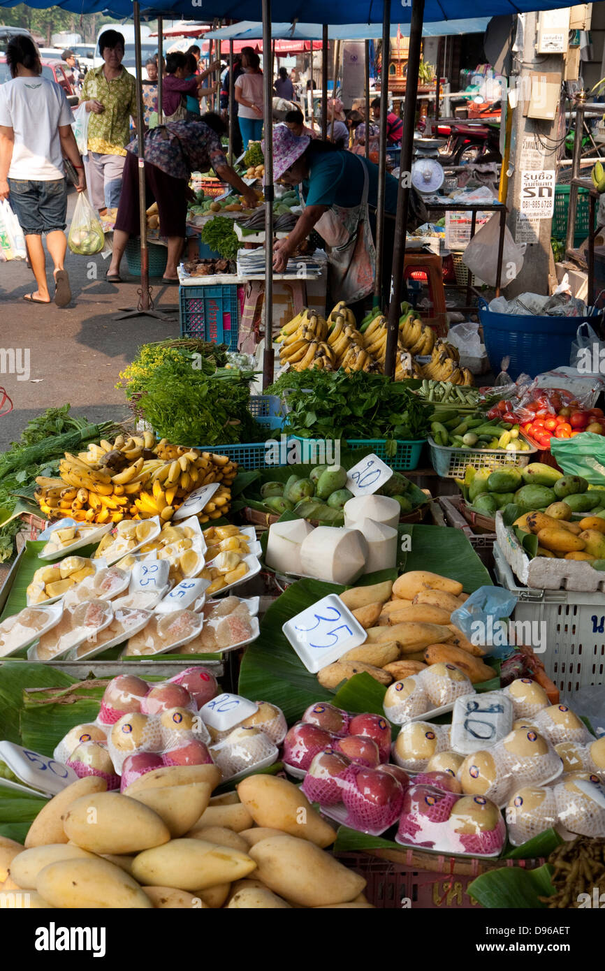 Morning Street Market, Chiang Mai, Thailand Stock Photo - Alamy
