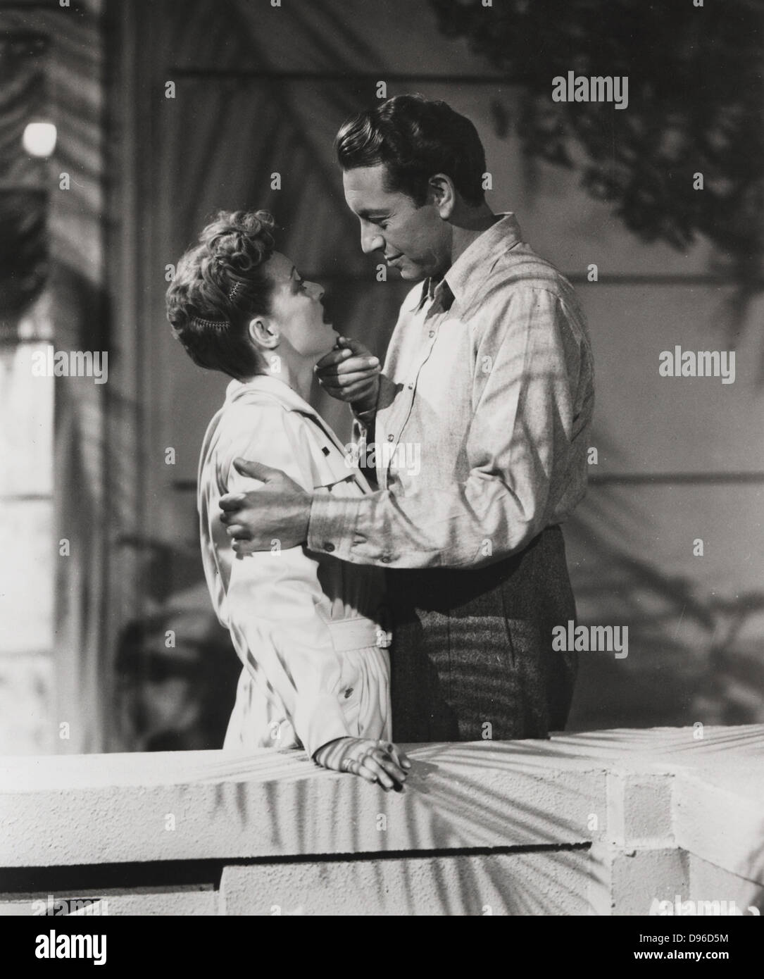 NOW VOYAGER, Warner Bros., 1942. Producer: Hal. B. Wallis. Director: Irving Rapper. Bette Davis (1908-1989) and Paul Henreid. Stock Photo