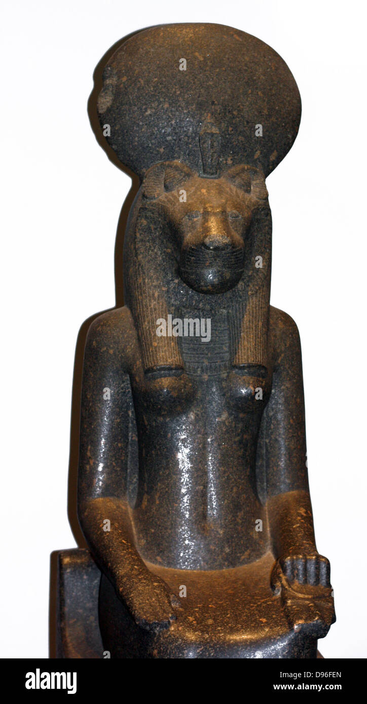 18th dynasty seated statue of the goddess Sekhmet, from Thebes, Egypt ...