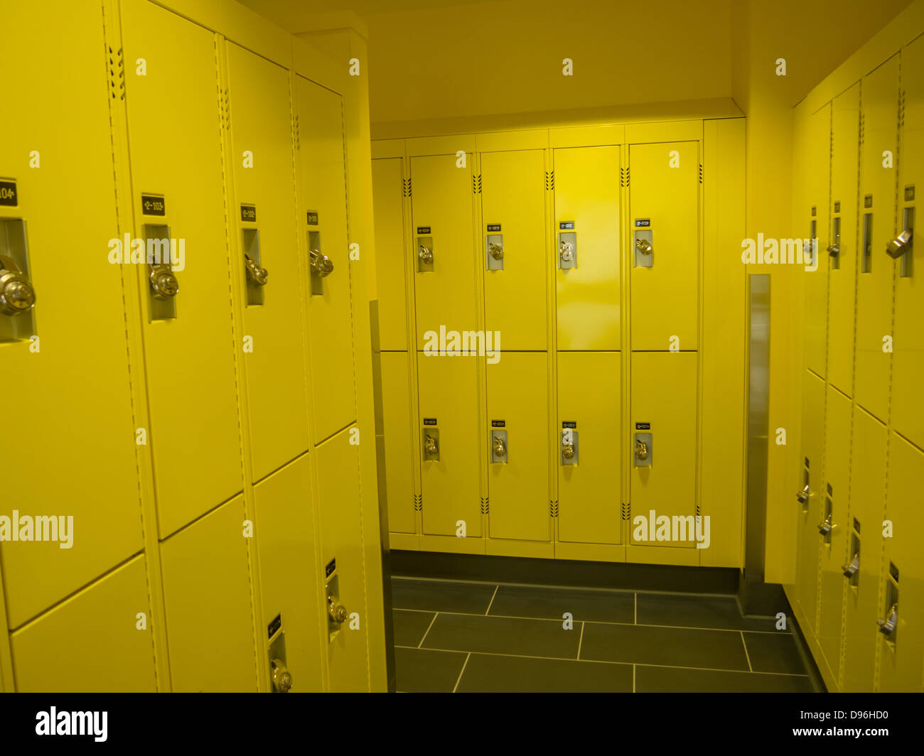 School lockers with locks hires stock photography and images Alamy