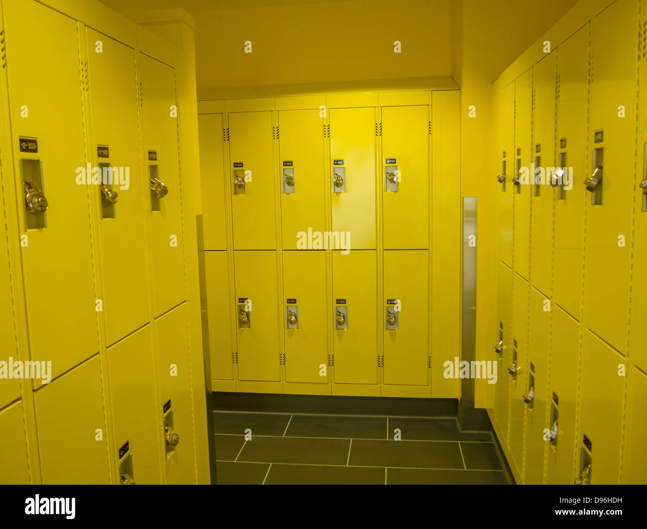 School lockers with locks hires stock photography and images Alamy