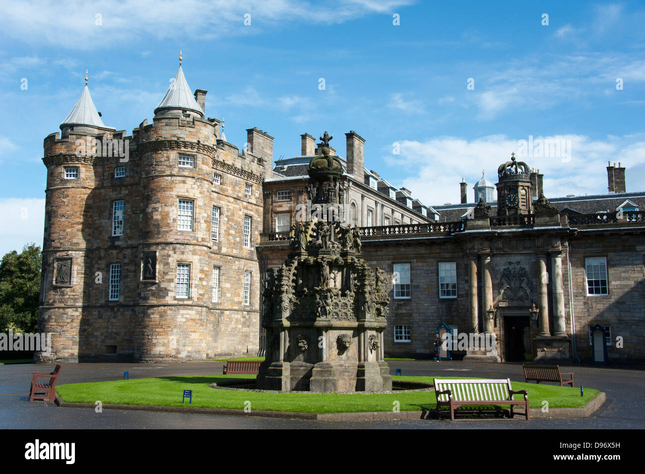 Holyrood Palace Edinburgh Hi-Res Stock Photography And Images - Alamy