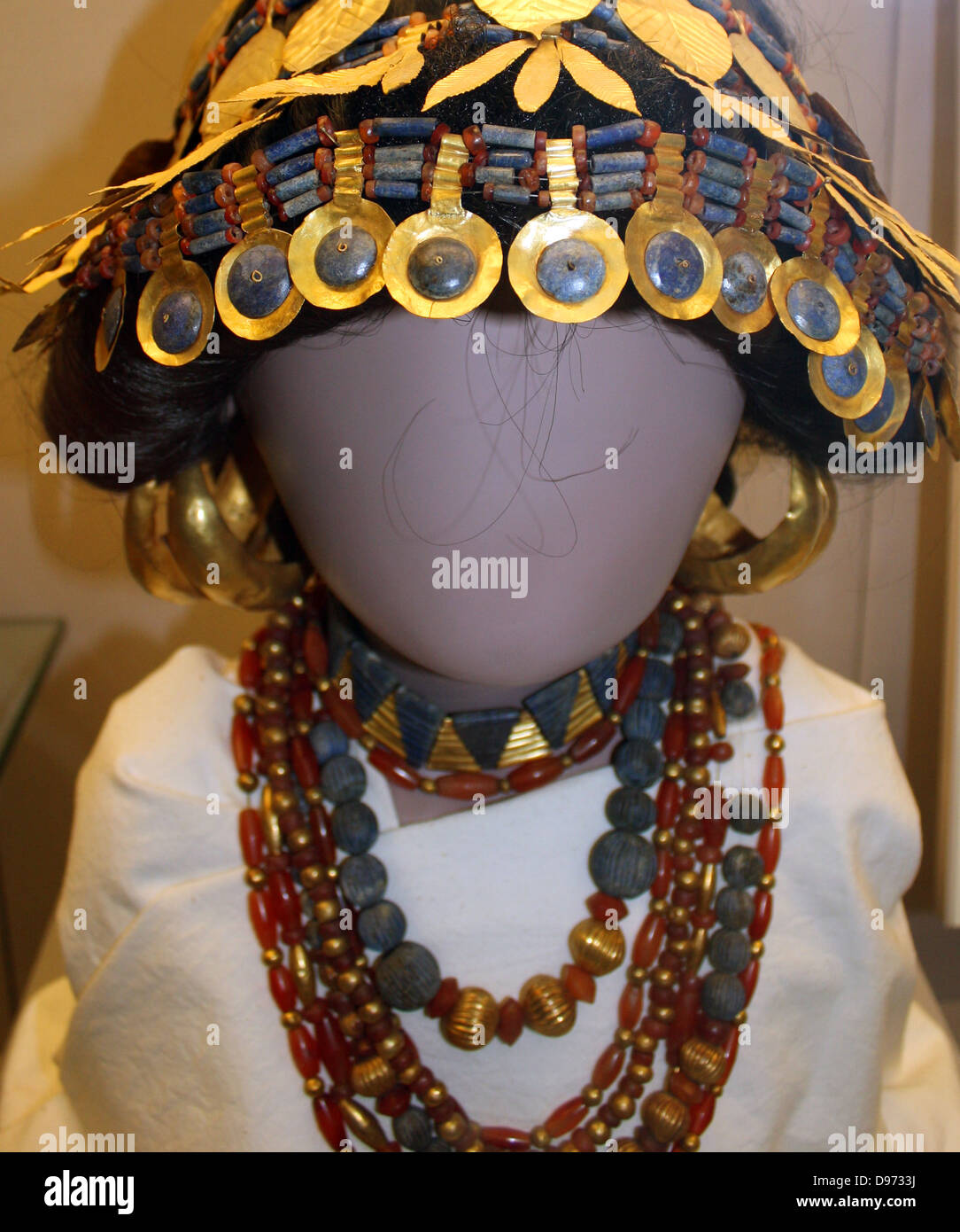 Reconstructed head of a Sumerian woman. This reconstruction suggests the original arrangement of the jewellery worn by Sumerian women in the royal graves and also in some of the graved of individuals at Ur. Stock Photo