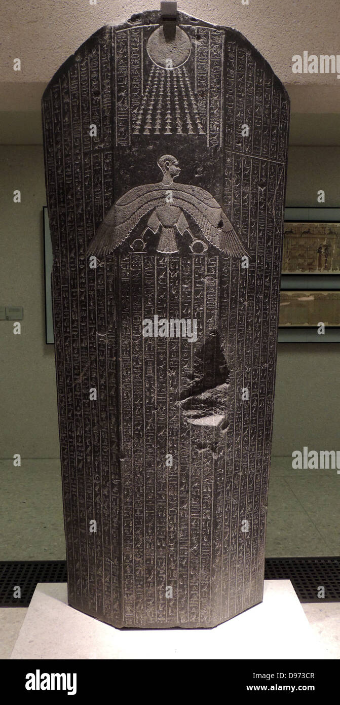 Sarcophagus lid of Djehapimu, royal audit officer , 746-332 BC Granite Stock Photo