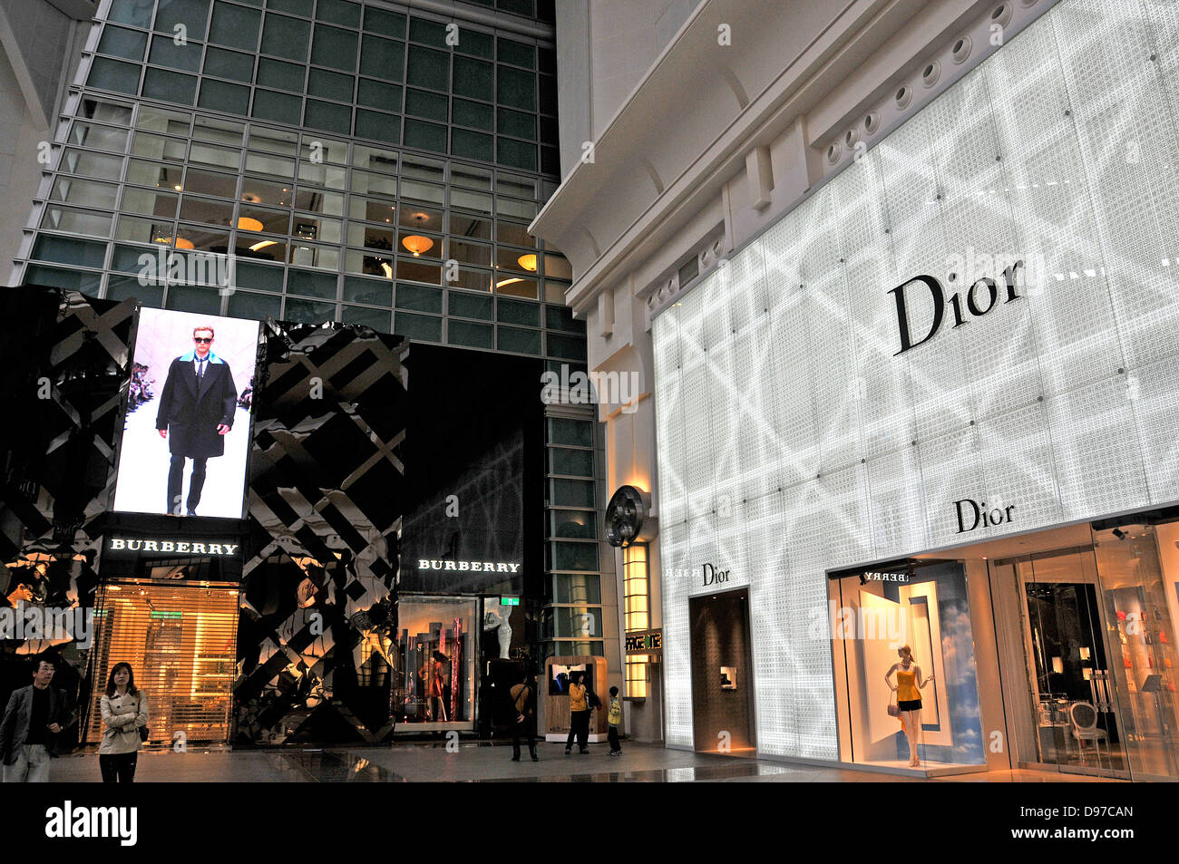 Burberry, store, interior hi-res stock photography and images - Alamy