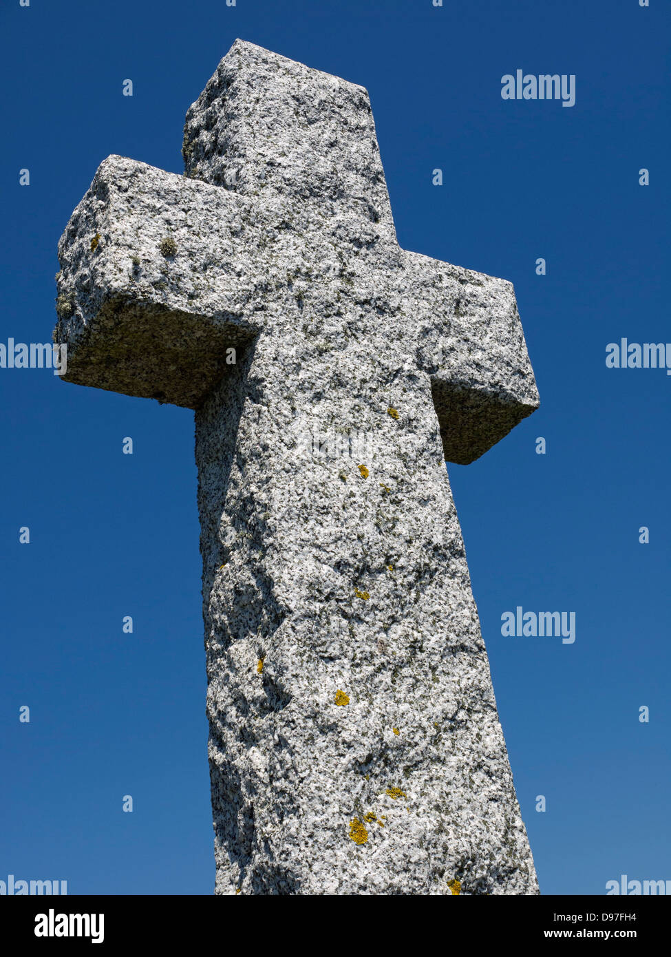 Granite Cross; the top of Polperro and Talland's war memorial at Downend Head. Stock Photo