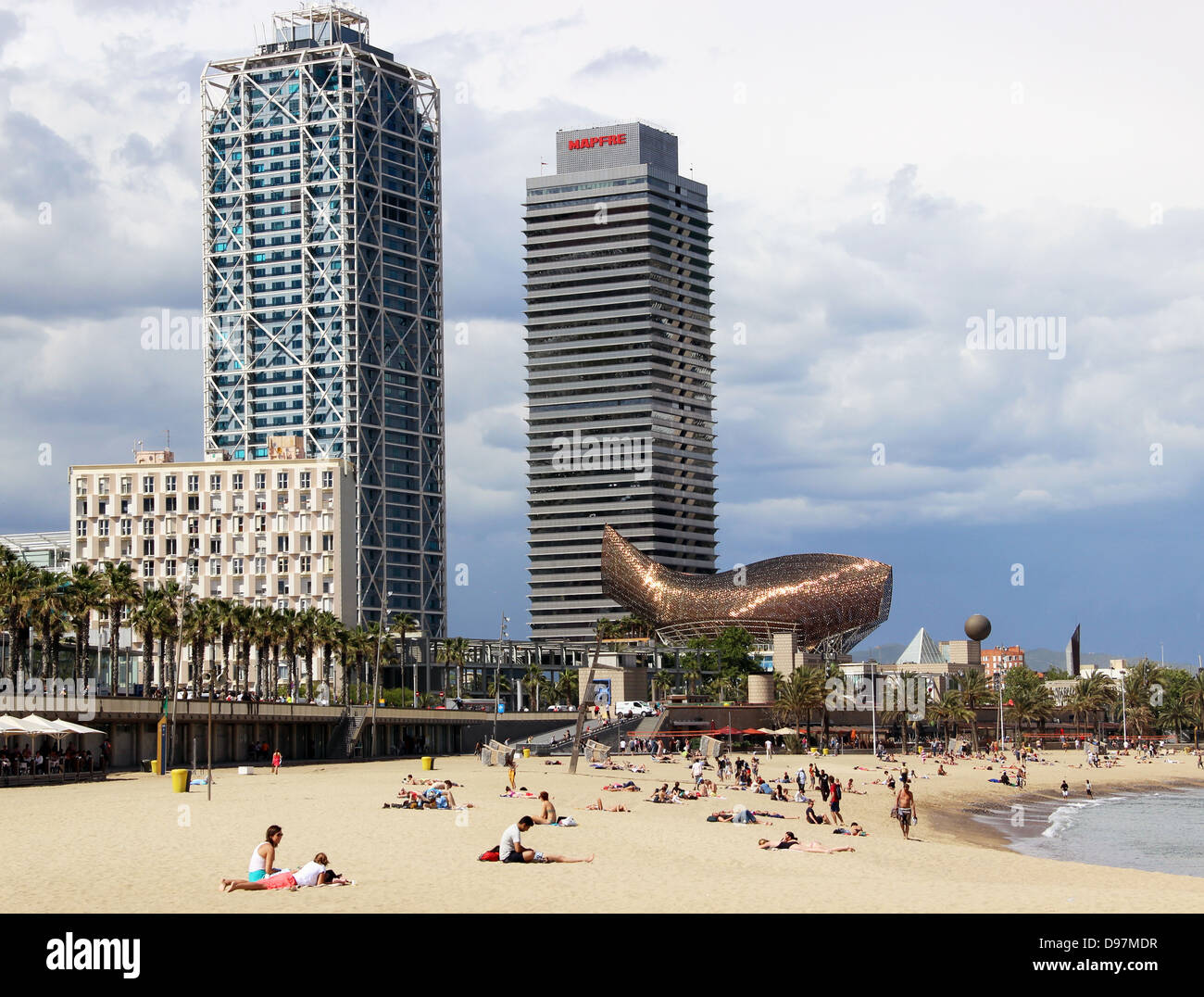 Barcelona beach hi-res stock photography and images - Alamy